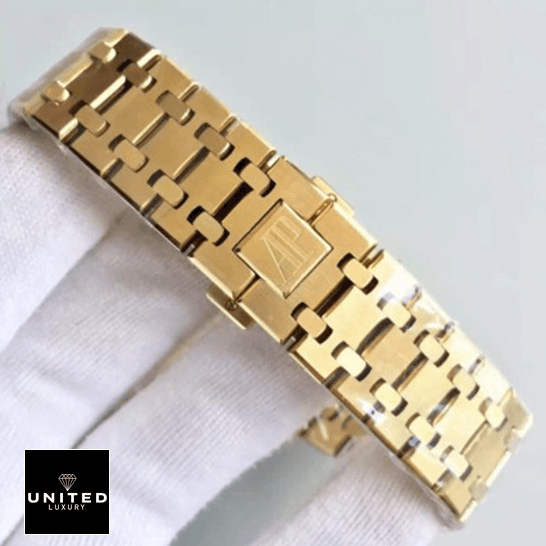 Audemars Piguet Royal Oak Chronograph 26320 Replica 6 Audemars Piguet 26320 Gold Bracelet Replica closed clasp on the white glove hand