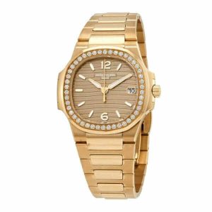 patek-philippe-nautilus-7010-1r-012-3-600x600