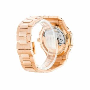 patek-philippe-nautilus-7118-1200r-010-2-600x600