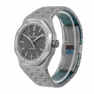 watch-audemars-piguet-royal-oak-steel-diamond-bezel-37mm-watch-15451st-zz-1256st-02-apro07070-15902444552251_grande